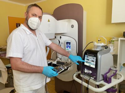 Zhoubný nádor, který nejde ani nahmatat, lokalizují specialisté  z AGEL Diagnostického centra pomocí šetrného radioaktivního zrna
